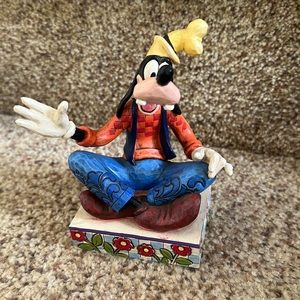 The only Walt Disney showcase collection goofy brand new